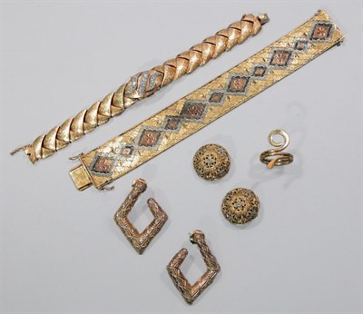 Lot 598 - Group of Gold Jewelry