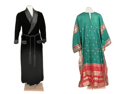 Lot 287 - Black Velvet Man's Evening Robe The shawl...