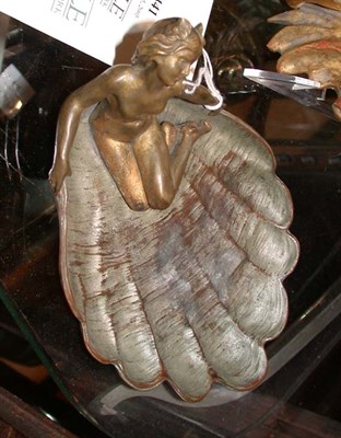 Lot 441 - Art Nouveau Bronze Shell-Form Dish