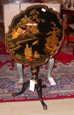 Lot 447 - Georgian Style Chinoiserie Decorated Tilt-Top...