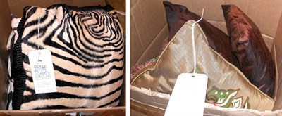 Lot 146 - Miscellaneous Group of Throw Pillows