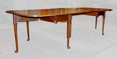 Lot 3239 - Queen Anne Style Mahogany Drop-Leaf Dining...