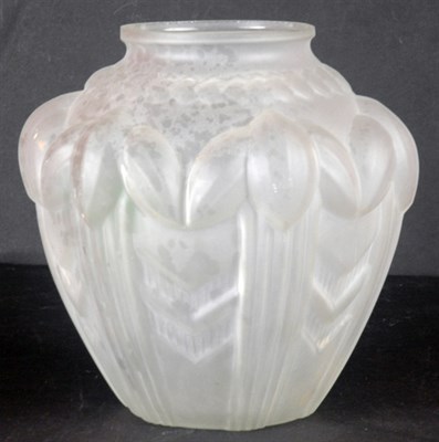 Lot 164 - Lalique Style Frosted Glass Vase