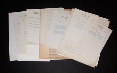 Lot 2016 - ROOSEVELT, FRANKLIN DELANO Thirteen typed...