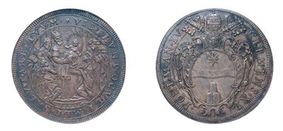Lot 2166 - ITALY: Papal States, 1704, 1 Piastra, Dav. #1432, KM. #671