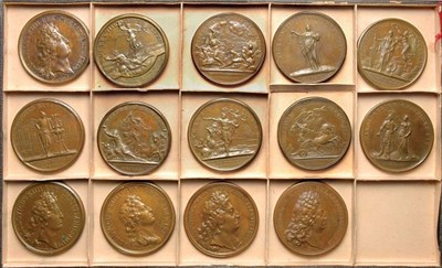 Lot 2404 - FRANCE: Approximately Fourteen Bronze Medals