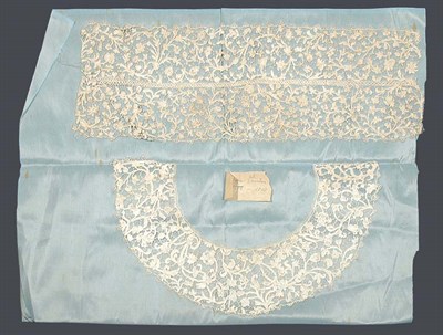 Lot 467 - Gentleman's Lace Collar and Cuffs 1600 - 1660...
