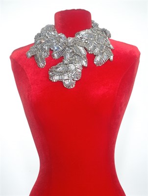 Lot 421 - Coppola e Toppo Silver Leaf Collar Italian,...