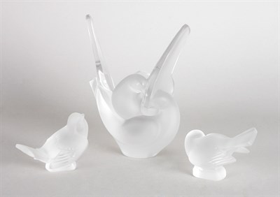 Lot 2636 - Group of Lalique Glass Articles In frosted and...