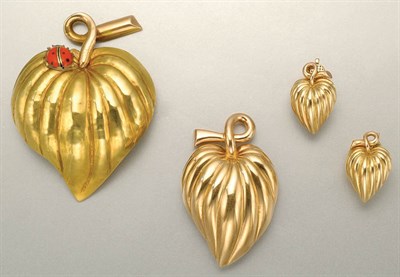 Lot 1029 - Group of Gold Leaf Jewelry