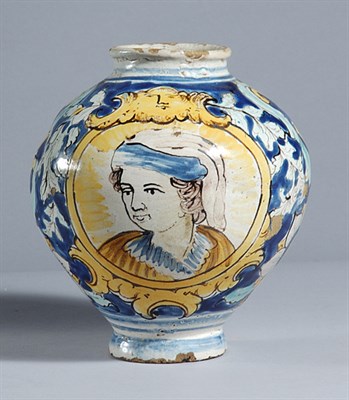 Lot 309 - Italian Maiolica Globular Jar 16th Century...