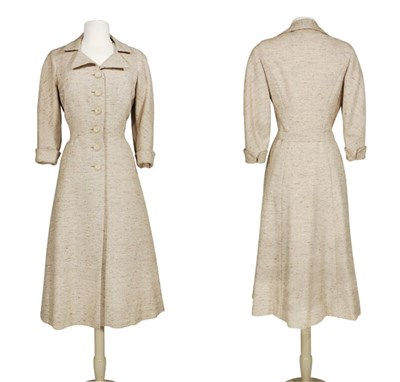 Lot 47 - Mainbocher Beige Flecked Wool Coat American,...