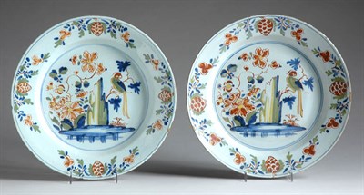 Lot 376 - Pair of English Delft Chargers 18th Century...