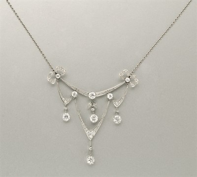 Lot 1064 - Diamond Necklace