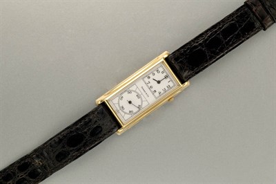Lot 1210 - Gold Wristwatch