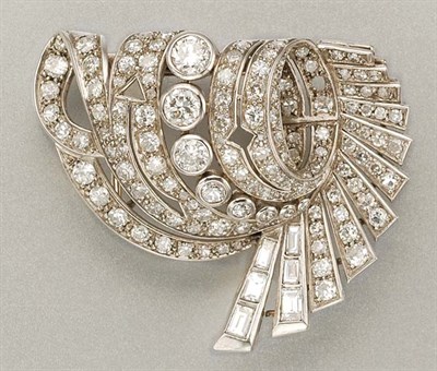 Lot 1057 - Diamond Clip