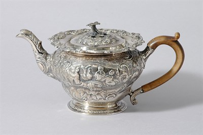 Lot 544 - Late George III Silver Teapot Probably Samuel...