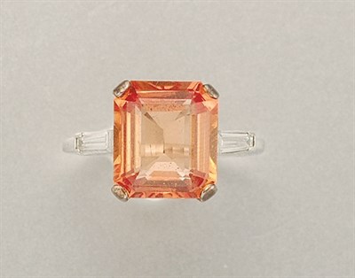 Lot 1174 - Topaz and Diamond Ring