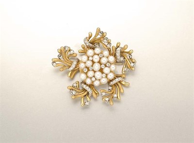 Lot 1122 - Gold, Biwa Pearl and Diamond Brooch