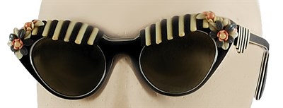 Lot 257 - Schiaparelli Biarritz Banne Lunettes French,...