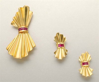 Lot 1279 - Gold and Ruby Bow Pin and Pair of Earrings