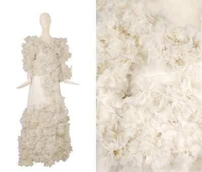 Lot 69 - Bill Blass Oriental White Silk Flower Gown...