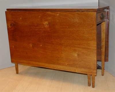 Lot 3427 - Federal Style Mahogany Drop-Leaf Table Height...