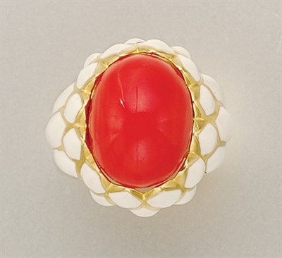 Lot 1350 - Gold, Coral and White Enamel Ring