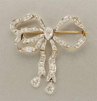 Lot 1364 - Diamond Bow Brooch