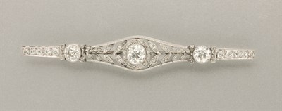 Lot 1367 - Diamond Bar Pin