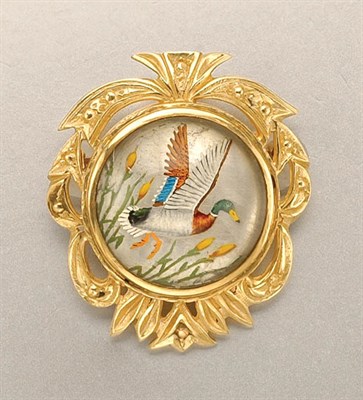 Lot 1343 - Gold and Rock Crystal Intaglio Brooch