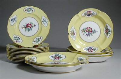 Lot 4385 - Royal Worcester Porcelain Dessert Service Made...