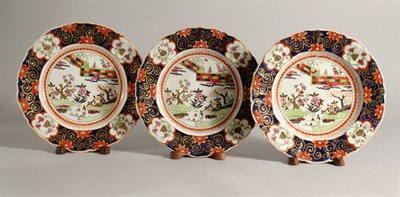 Lot 338 - Set of Sixteen Masons Ironstone Dinner Plates...