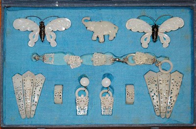 Lot 3632 - Chinese Carved Jade Toilet Set