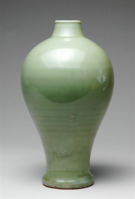 Lot 1175 - Chinese Longquan Celadon Vase Ming Dynasty Of...