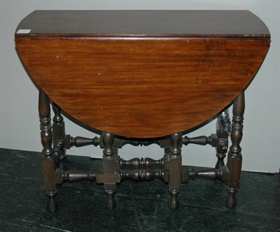 Lot 3181 - Georgian Style Mahogany Drop-Leaf Gate Leg...