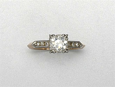 Lot 70 - Diamond Ring