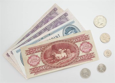 Lot 173 - Assorted Coins and Paper Currency