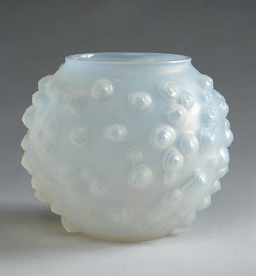 Lot 2179 - R. Lalique Mold Blown Opalescent Glass Palissy...