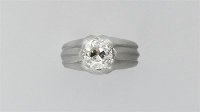 Lot 3385 - Diamond Ring