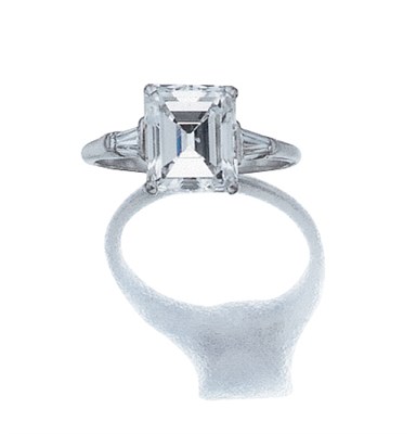 Lot 3640 - Diamond Ring