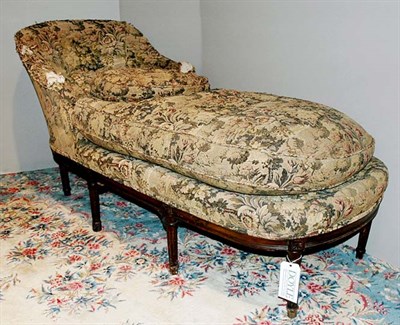 Lot 2502 - Victorian Chaise Longue The curved padded back...