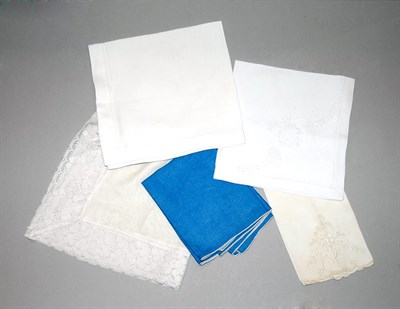 Lot 292 - Miscellaneous Group of Linens