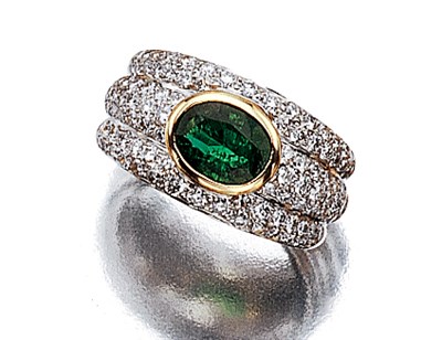 Lot 3527 - Emerald and Diamond Band Ring