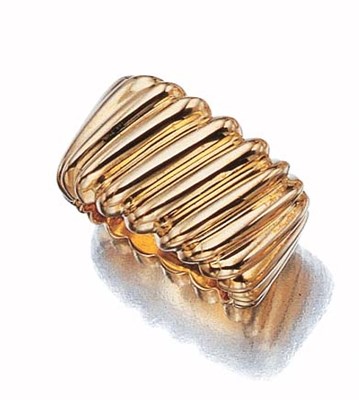 Lot 3473 - Gold Band Ring