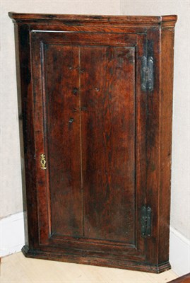 Lot 276 - Georgian Style Oak Hanging Corner Cabinet...