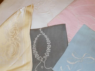 Lot 257 - Miscellaneous Group Table and Other Linens