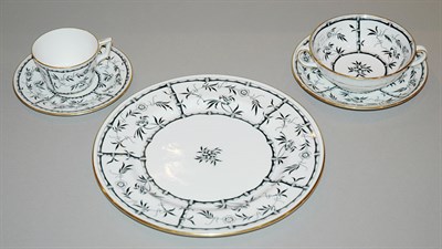 Lot 580 - Hammersley Porcelain Dinner Service...