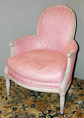 Lot 622 - Louis XV Style Painted Bergere
