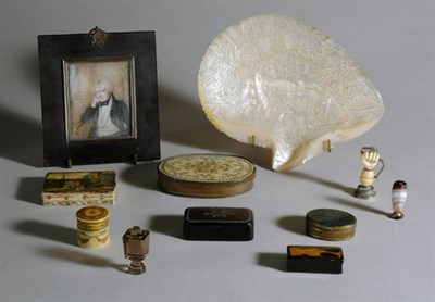 Lot 2369 - Miscellaneous Group of Snuff Boxes 18th/19th...
